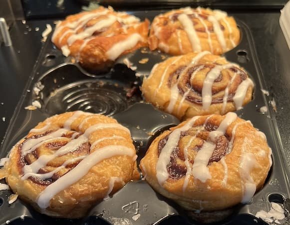 When is National Sticky Bun Day? February 21 holidays.
