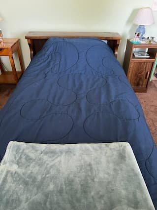 Bed Made Up. When is Don't Make Your Bed Day? December 21 holiday.