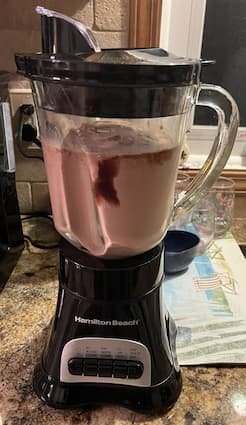 How to Make a Chocolate Milkshake recipe